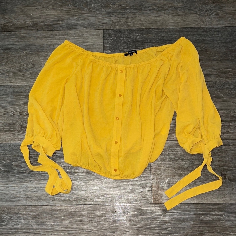 AMBIANCE OFF SHOULDER TOP